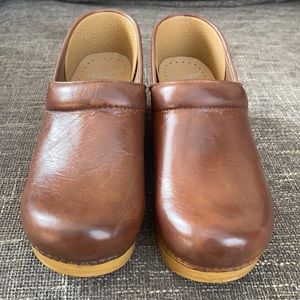Dansko Clogs 38